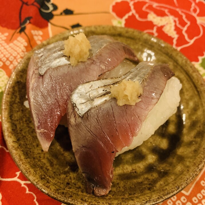 カツオの炙り寿司